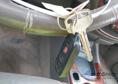 2005 Toyota Tundra Limited V8 from USA, damaged, VIN 5TBET38115S487251